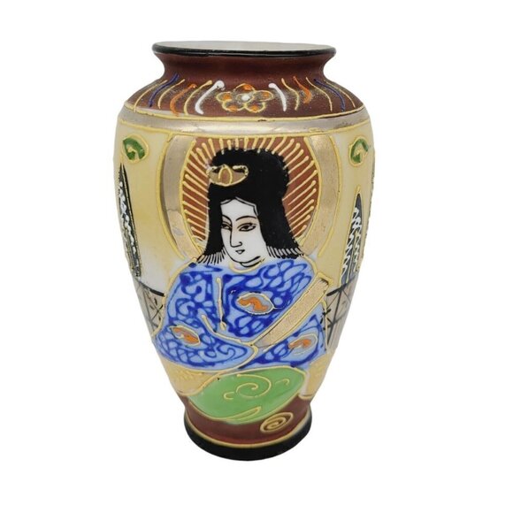 Vintage Japanese Satsuma Moriage 5" Porcelain Vase Hand Painted Raised Design - Picture 1 of 11